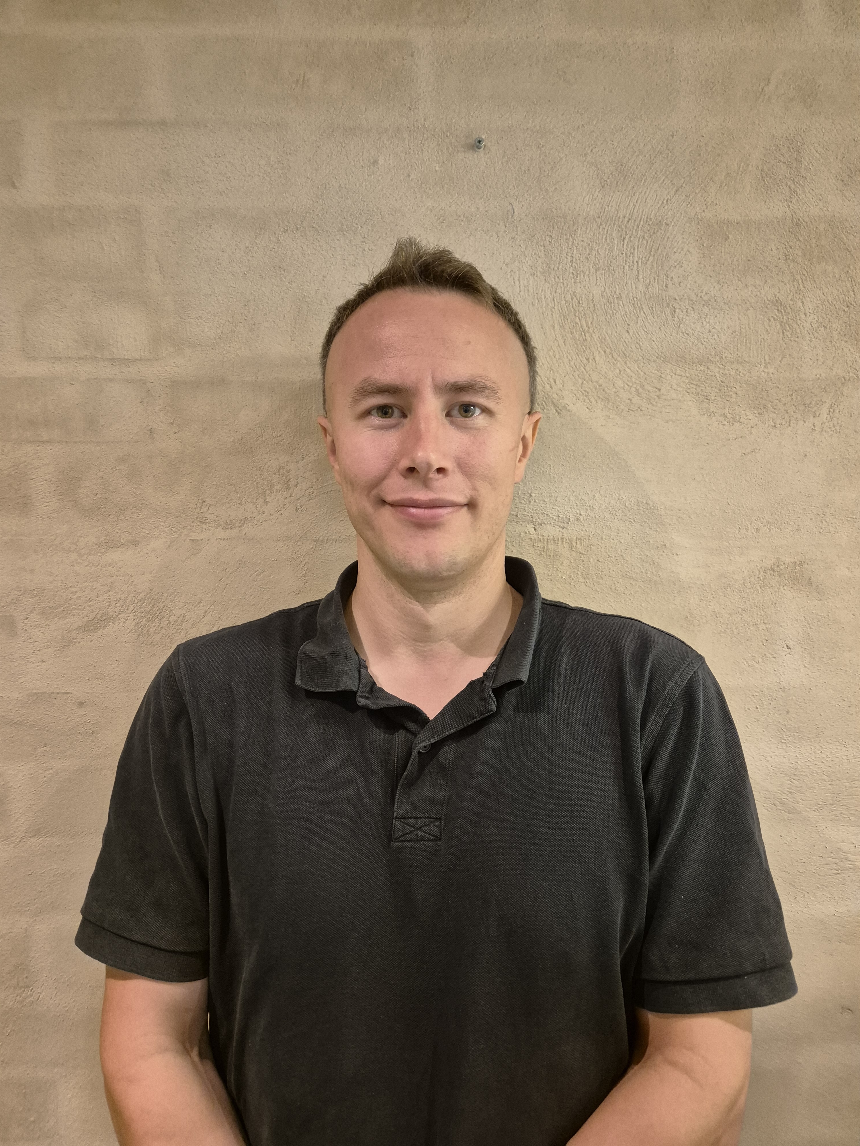 Velkommen, Jon Ivar Knarud